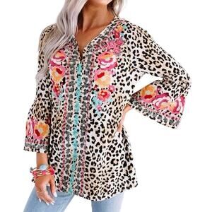 NWOT SAVANNA JANE Leopard Animal Print Heavily Floral Embroidered Top SMALL Boho